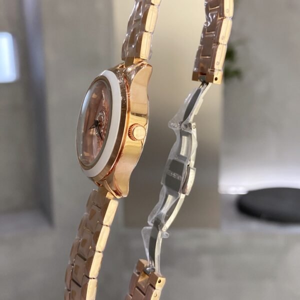 Dior - Image 4