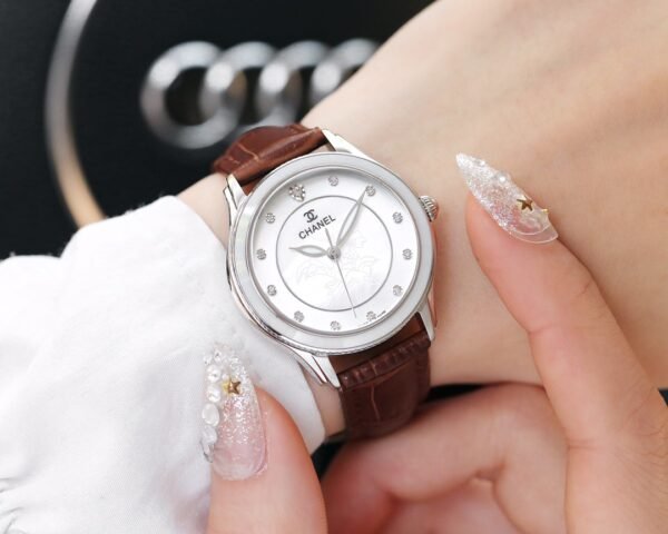 CHANEL - Image 4