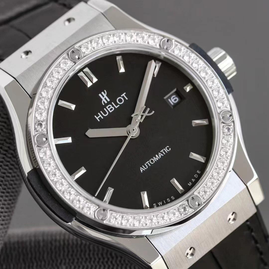 HUBLOT - Image 4