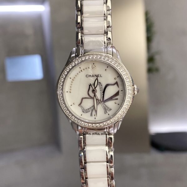 CHANEL - Image 4