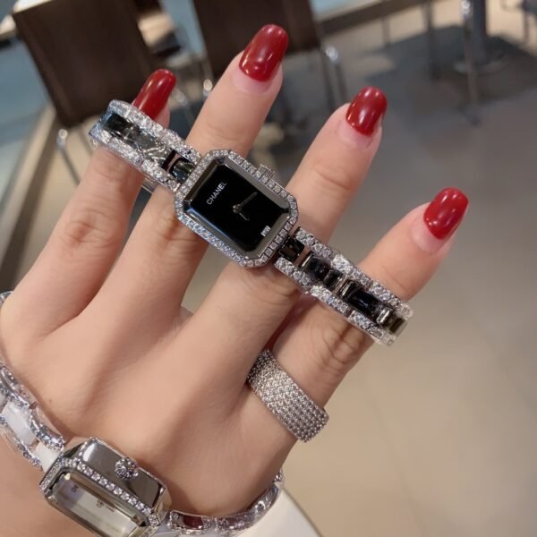 CHANEL - Image 6