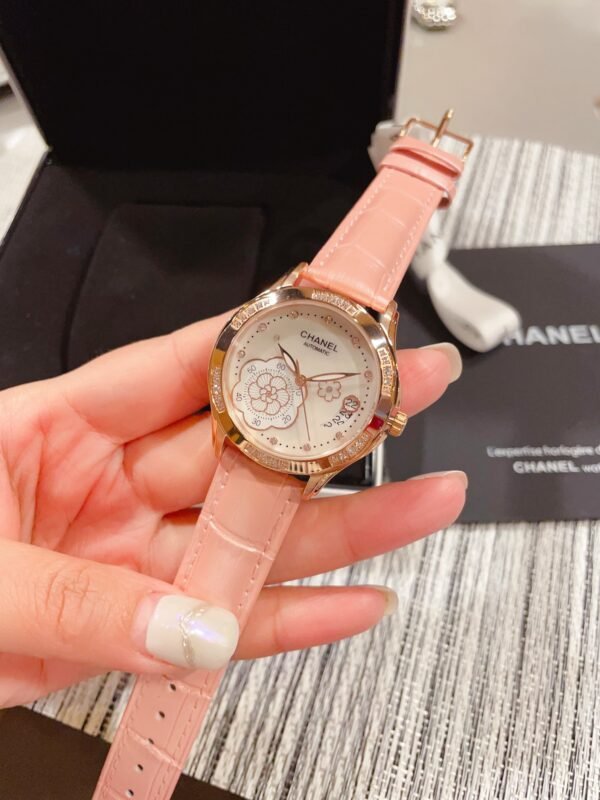 CHANEL - Image 4