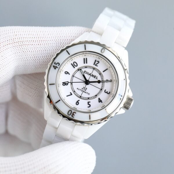 CHANEL - Image 6