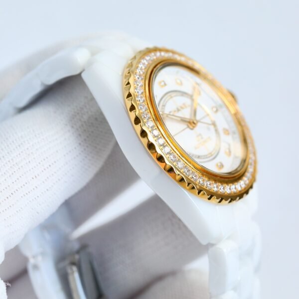 CHANEL - Image 6
