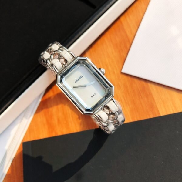 CHANEL - Image 6