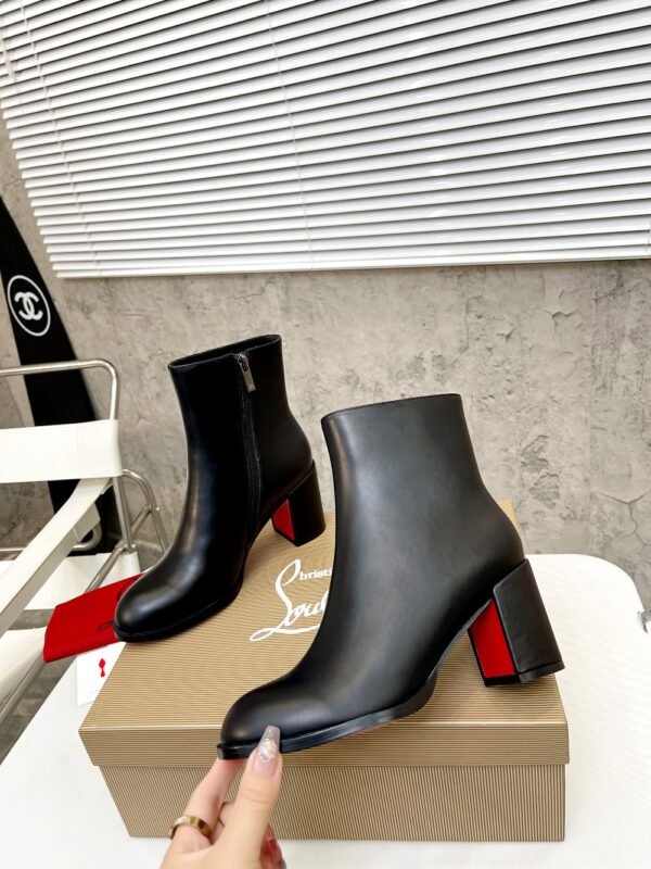 Christian Louboutin - Image 4