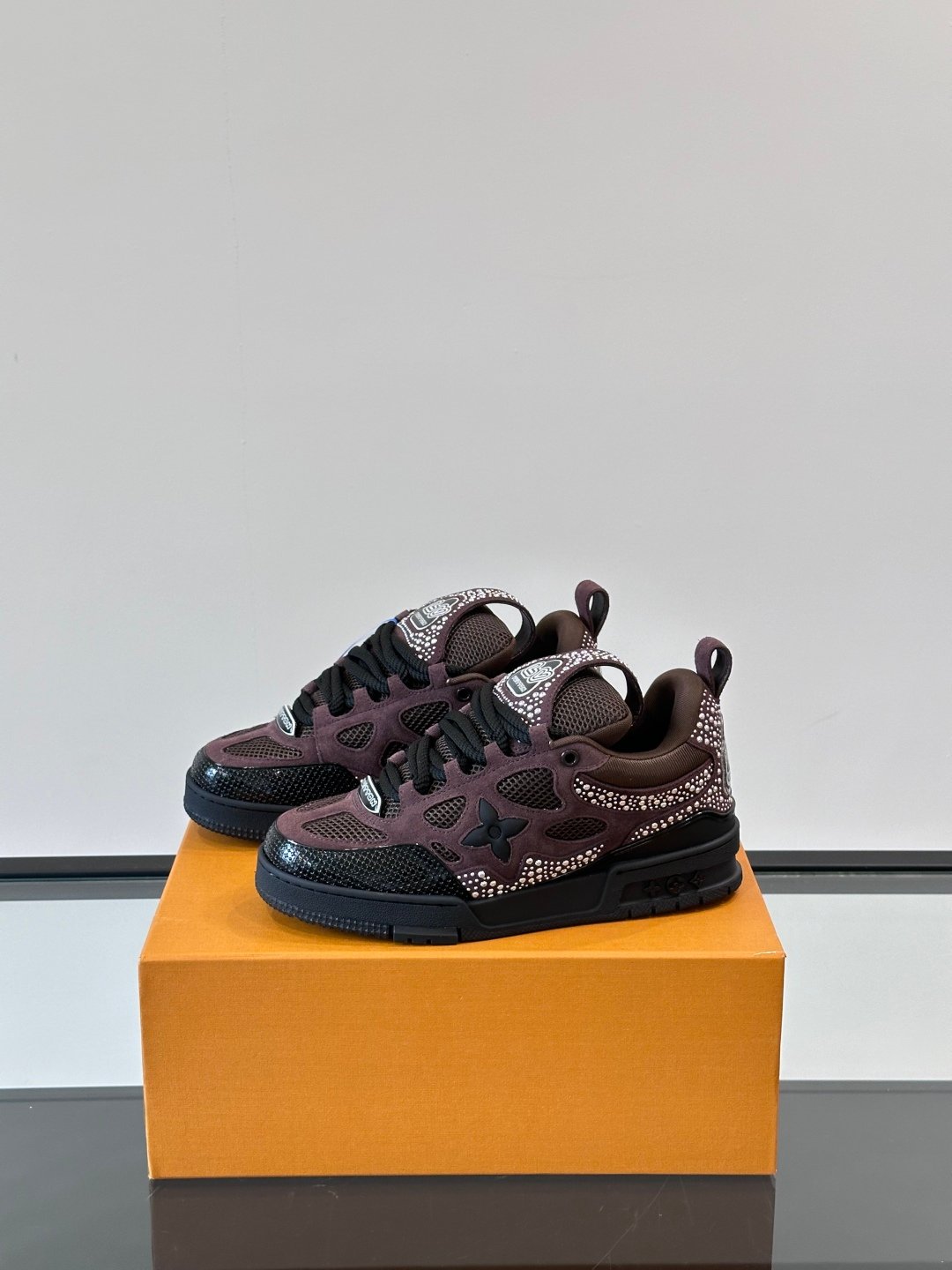 LV MAN - Image 4