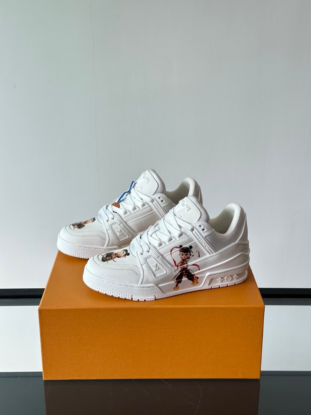 LV MAN - Image 4