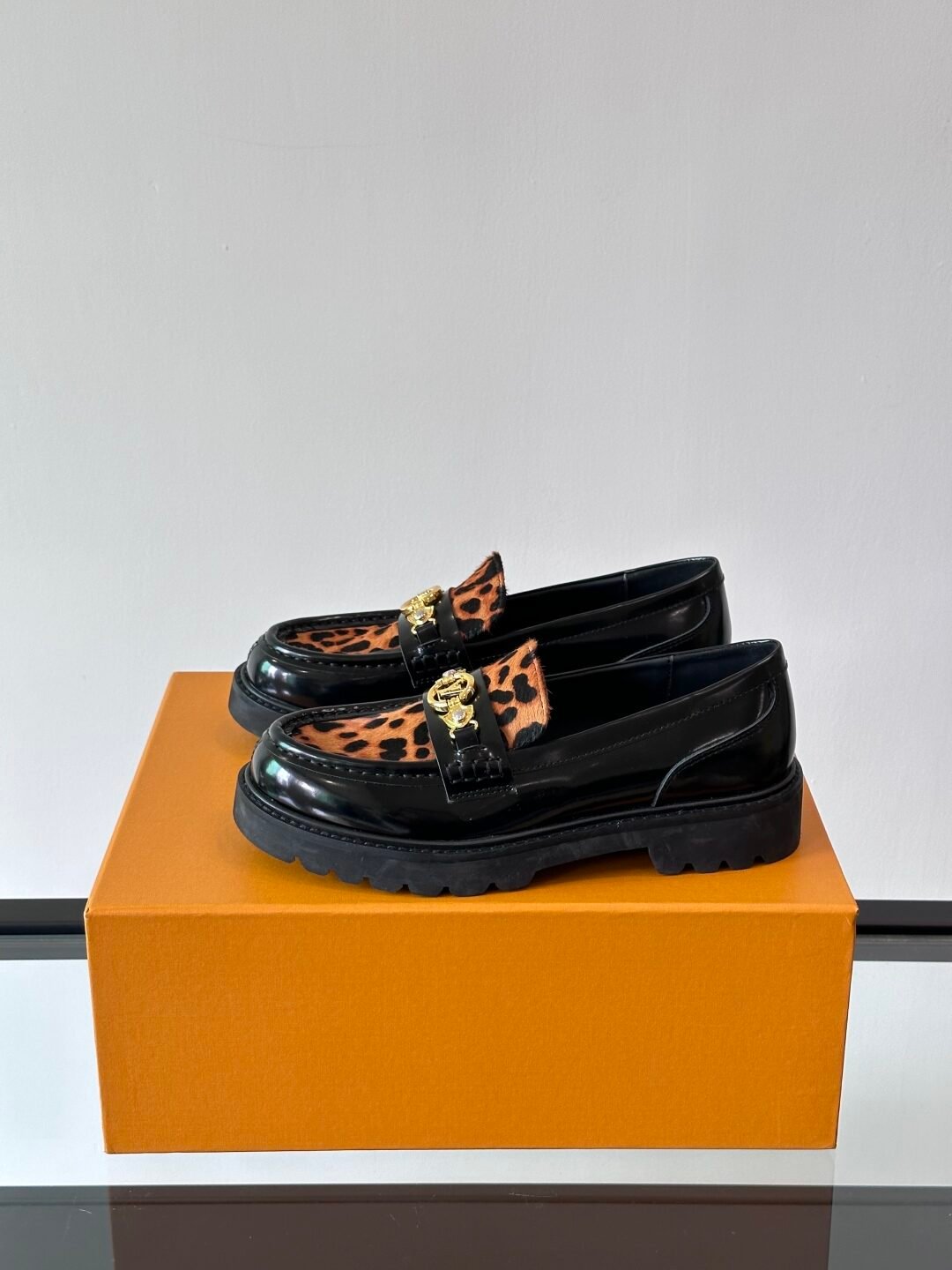 LV MAN - Image 4