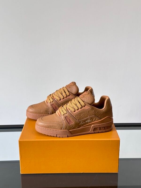 LV MAN - Image 4
