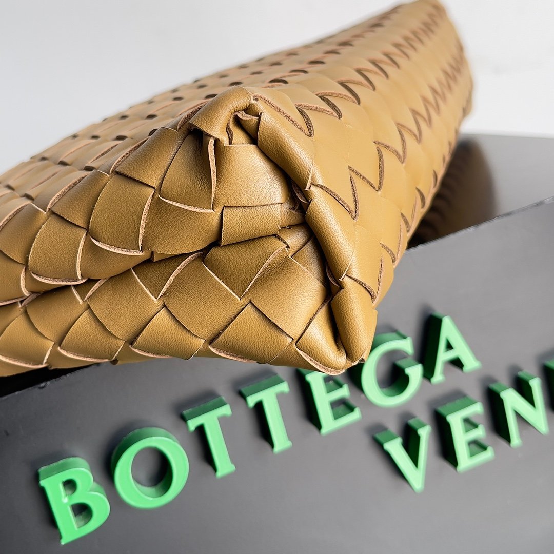 BOTTEGA VENETA - Image 3