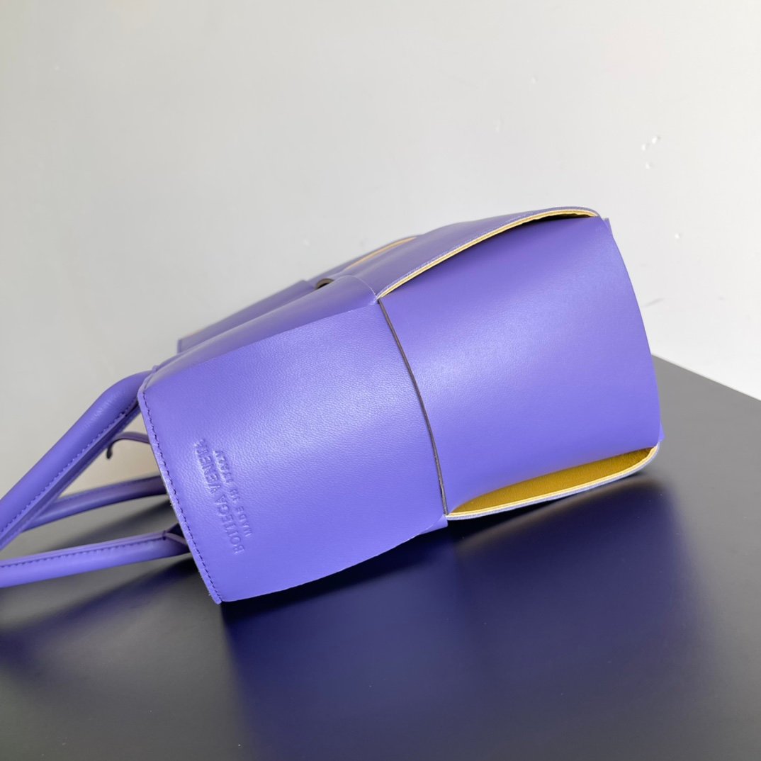 BOTTEGA VENETA - Image 4