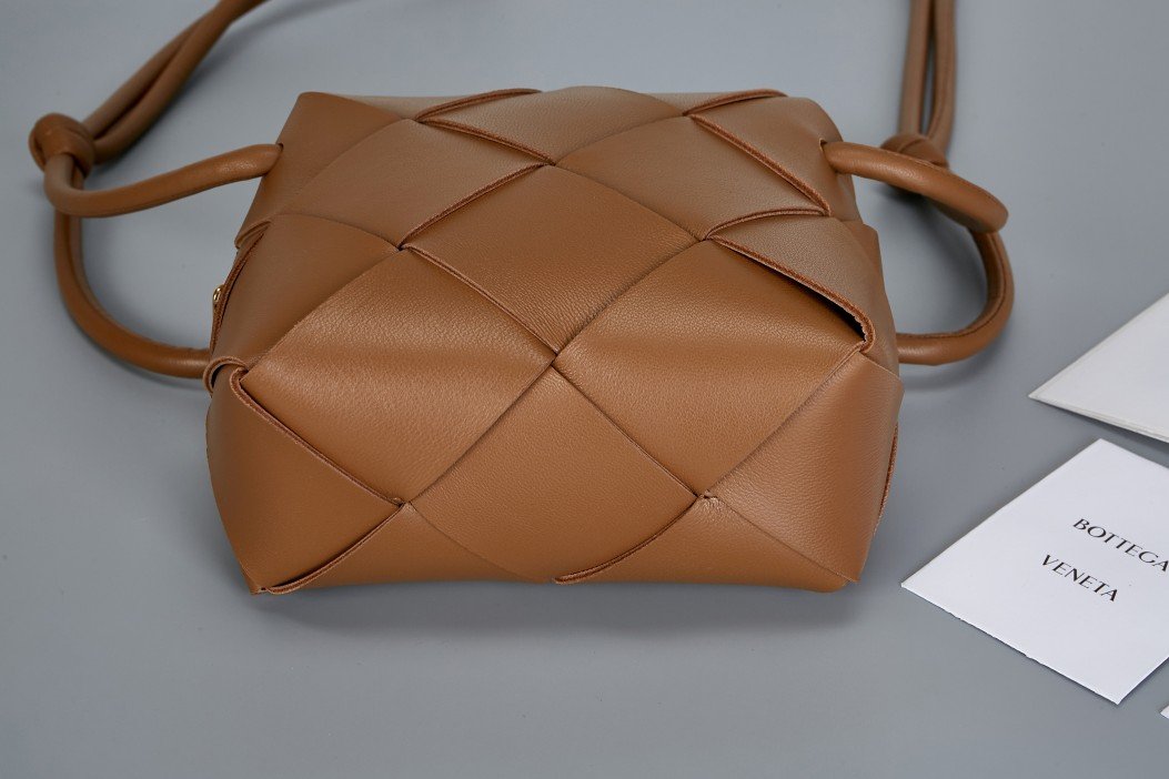 BOTTEGA VENETA - Image 4