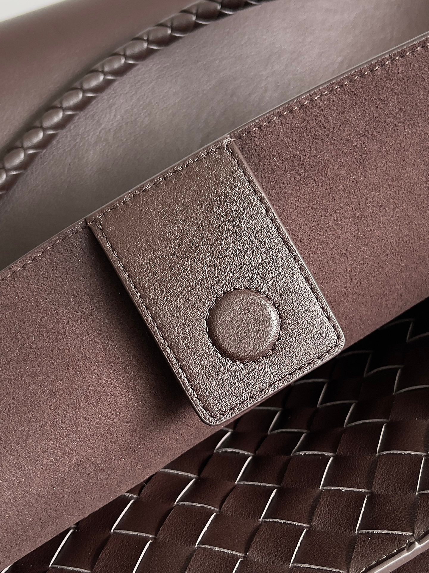 BOTTEGA VENETA (Copy) - Image 4