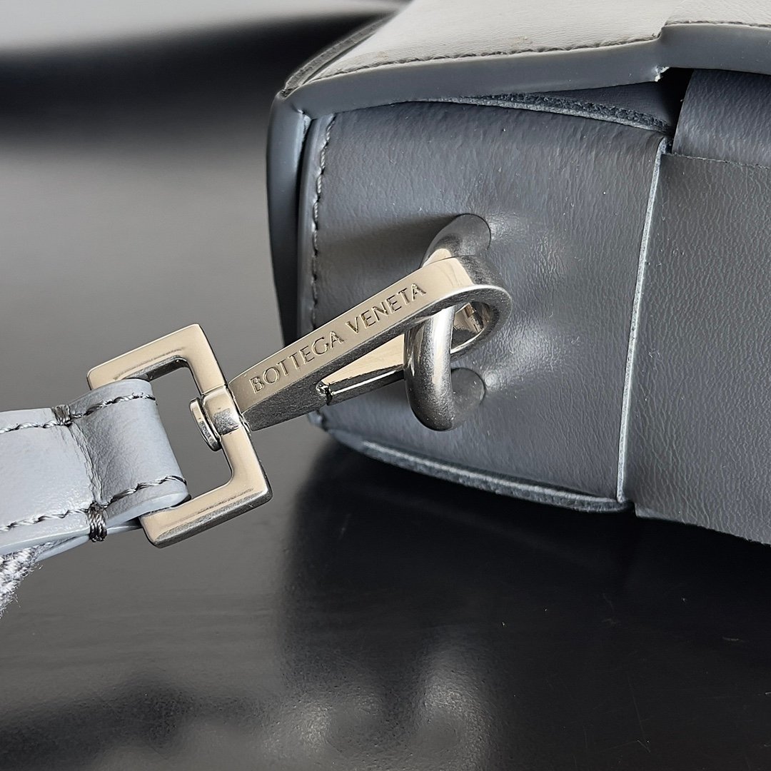 BOTTEGA VENETA - Image 4