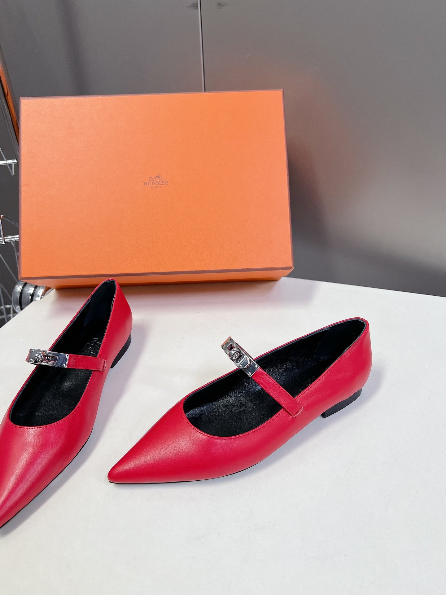 Hermes shoes - Image 5