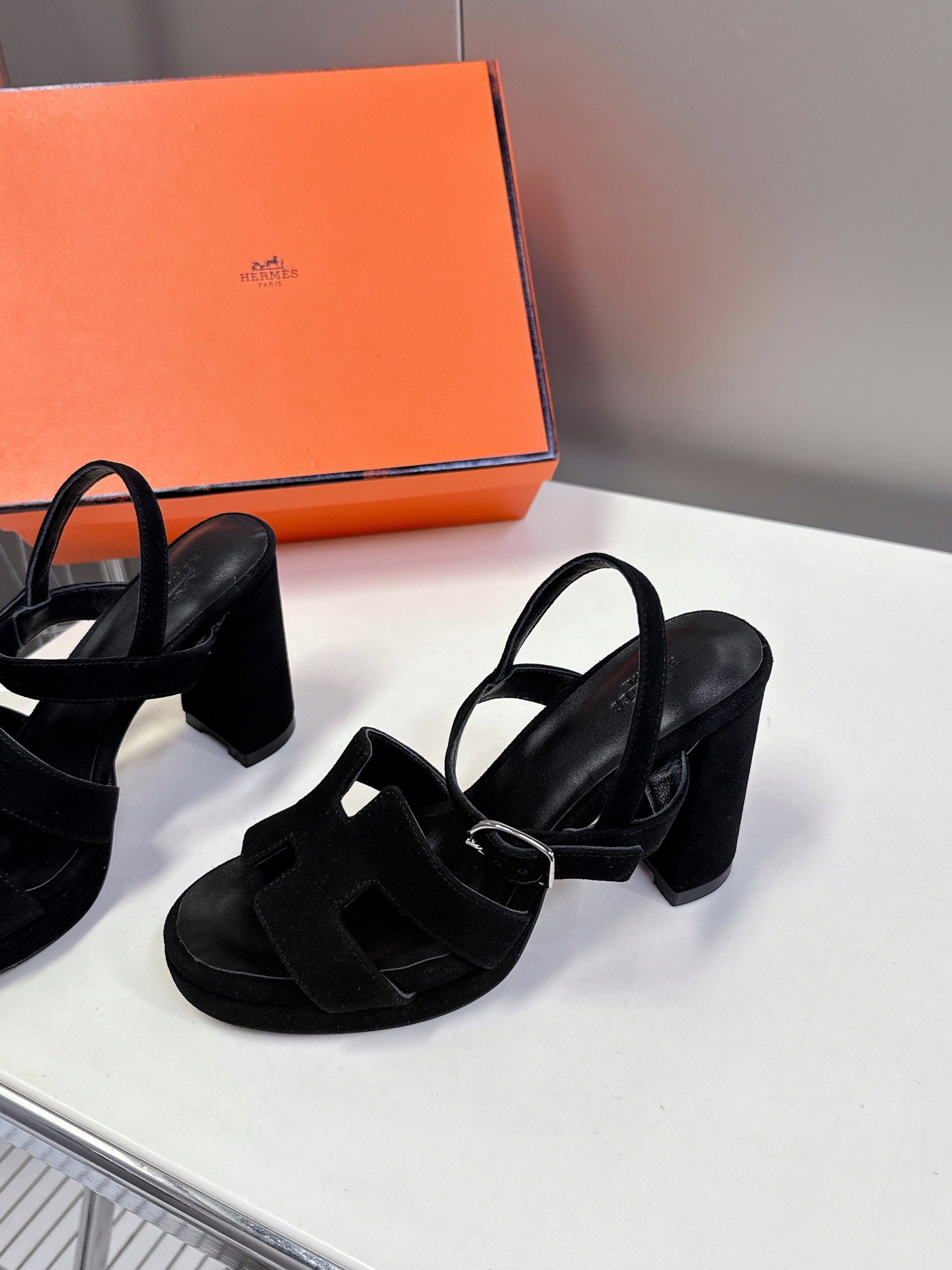 Hermes shoes - Image 5