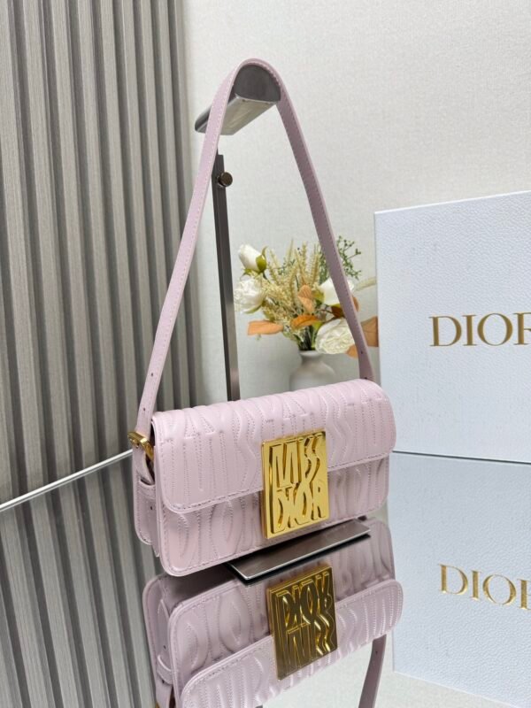 DIOR - Image 4