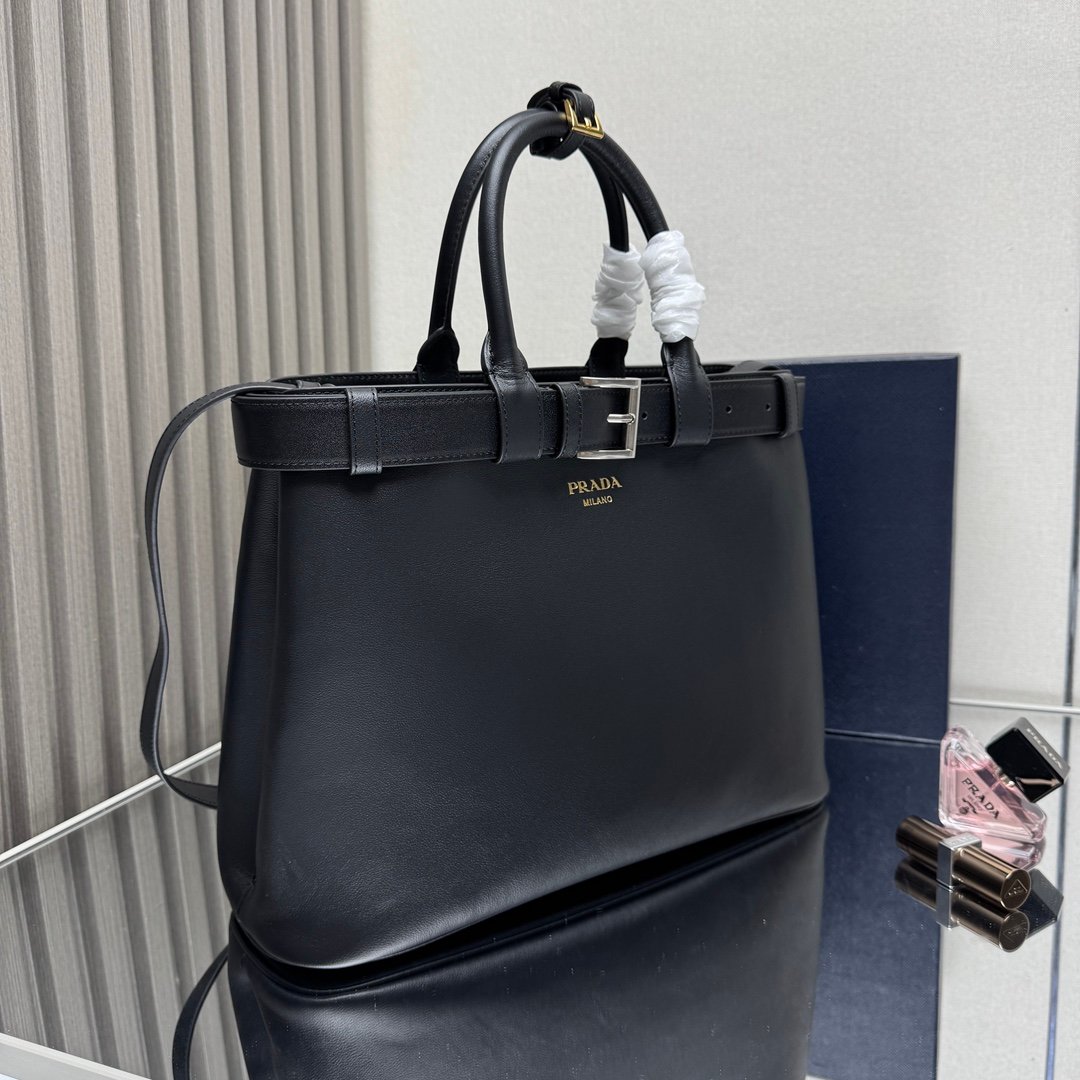 Prada Bag - Image 4