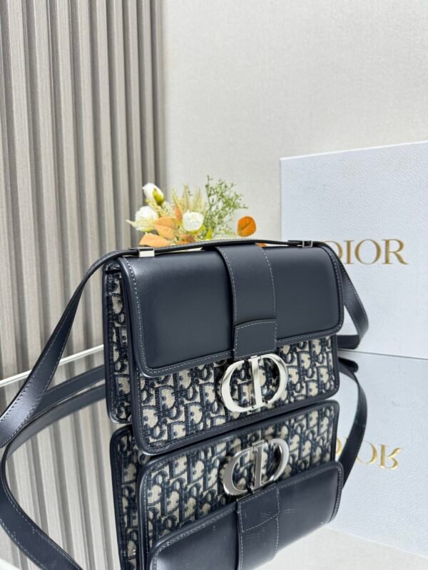 DIOR - Image 4