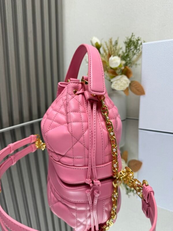 DIOR - Image 4