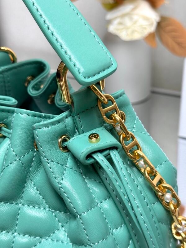 DIOR - Image 4