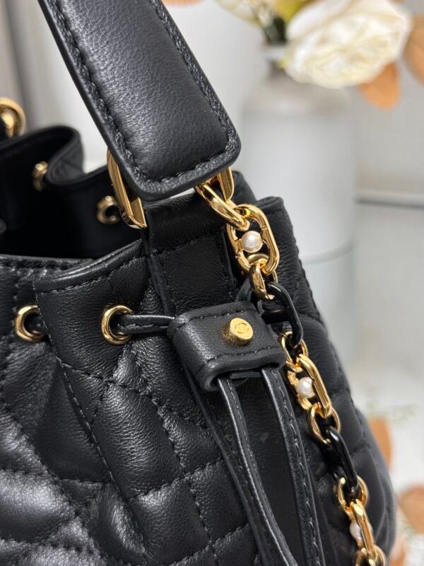 DIOR - Image 4