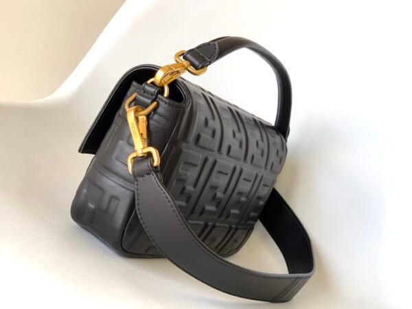 FENDI BAG - Image 5
