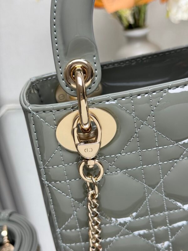 DIOR - Image 4