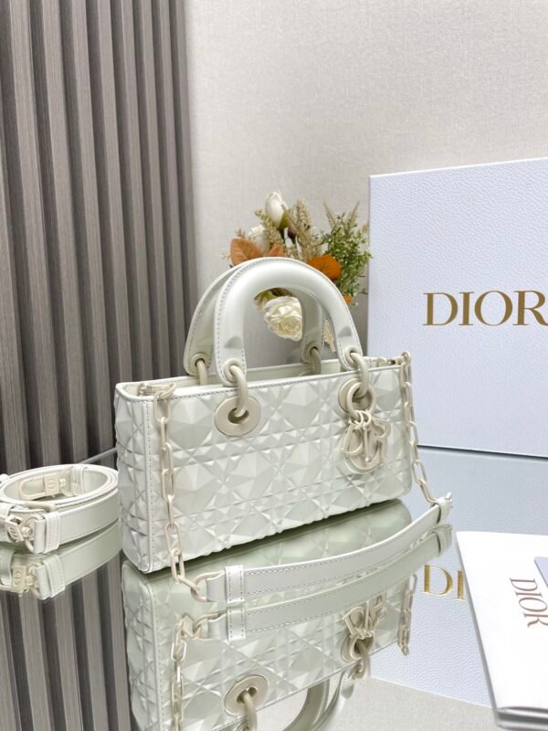 DIOR - Image 4