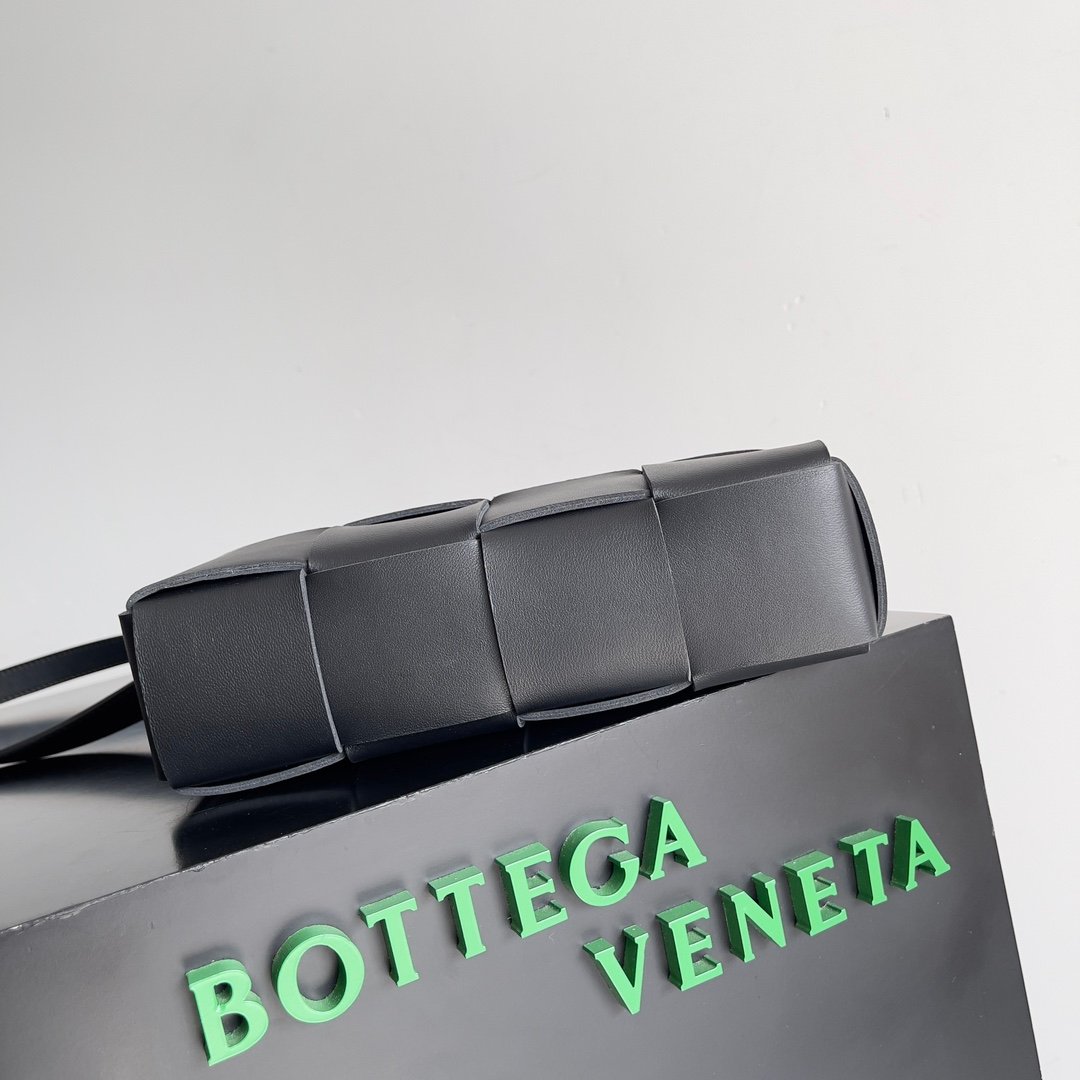 BOTTEGA VENETA - Image 4