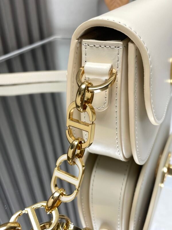 DIOR - Image 4
