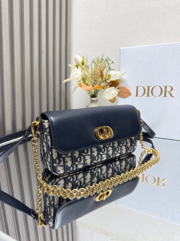 DIOR - Image 4