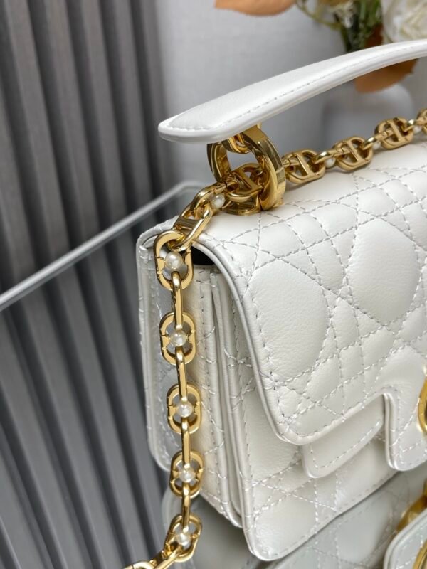 DIOR - Image 4