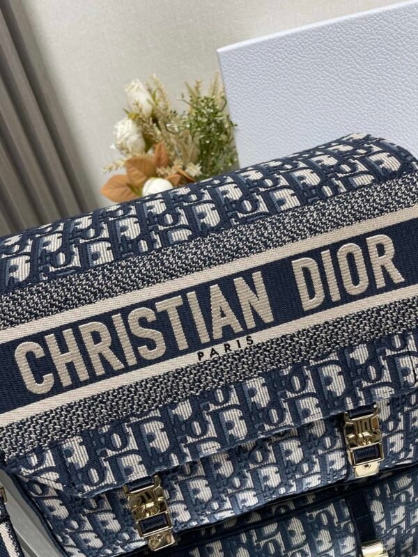 DIOR - Image 4