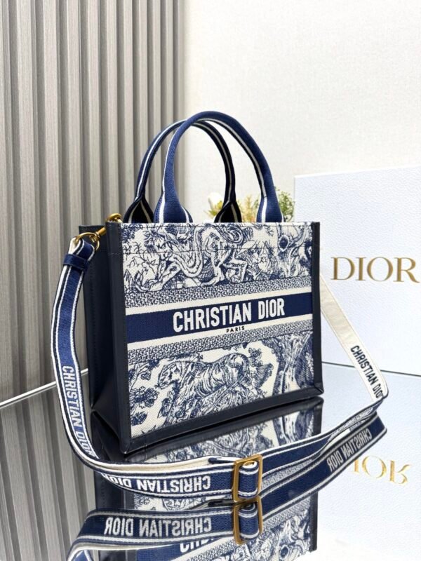 DIOR - Image 4