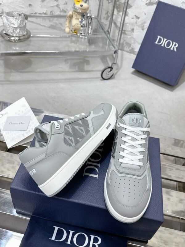 Dior women - Image 4