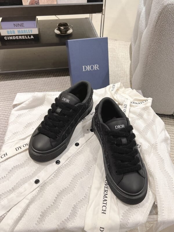 Dior women - Image 4