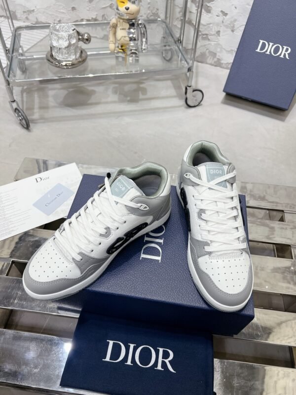 Dior women - Image 6