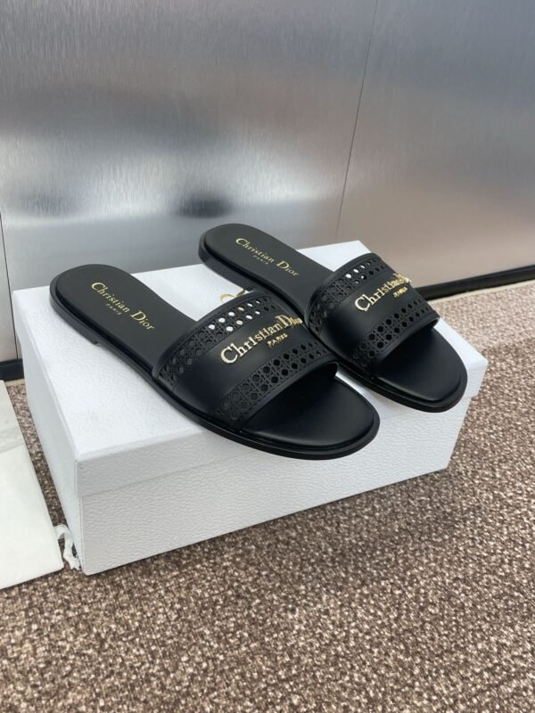 Dior women - Image 6