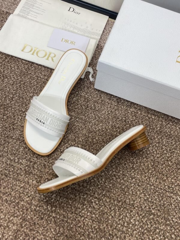 Dior women - Image 6