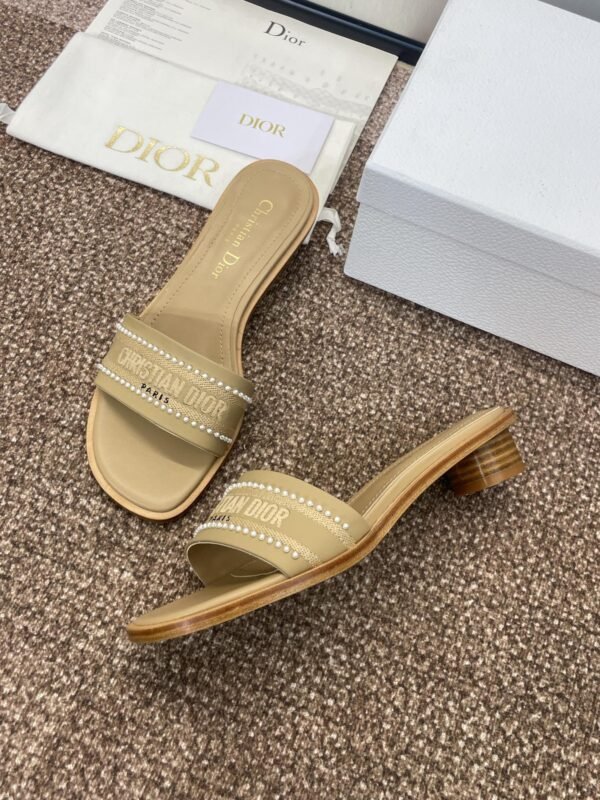 Dior women - Image 6