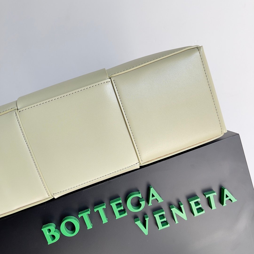 BOTTEGA VENETA - Image 4