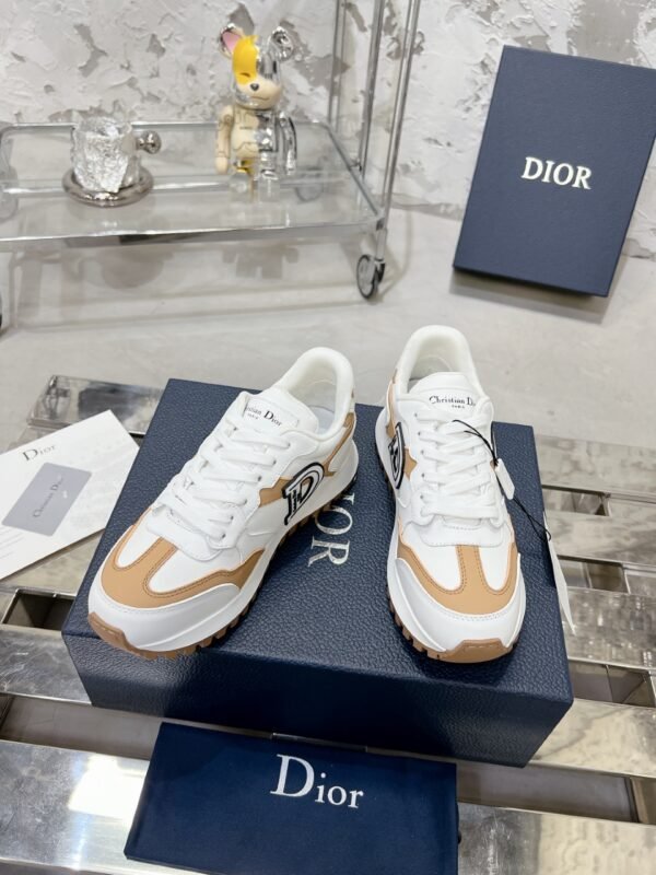 Dior women - Image 4