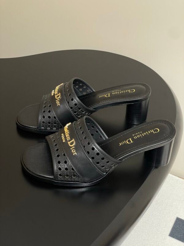 Dior women - Image 4