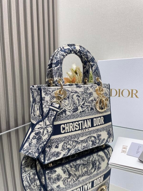 DIOR - Image 4