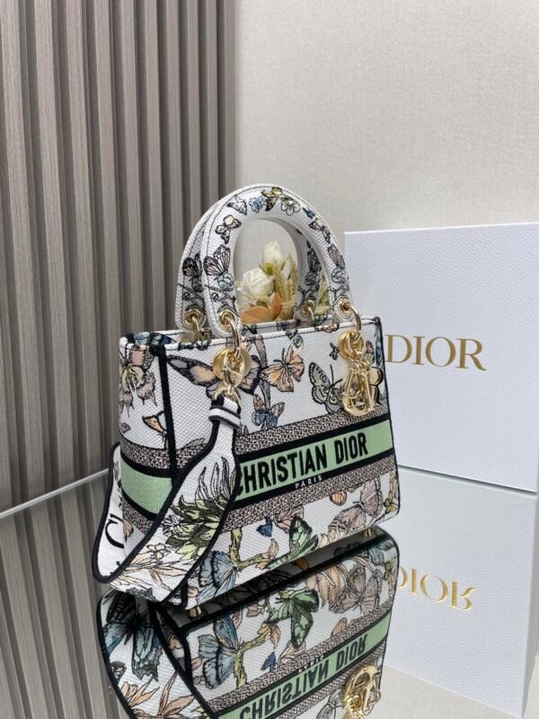 DIOR - Image 2
