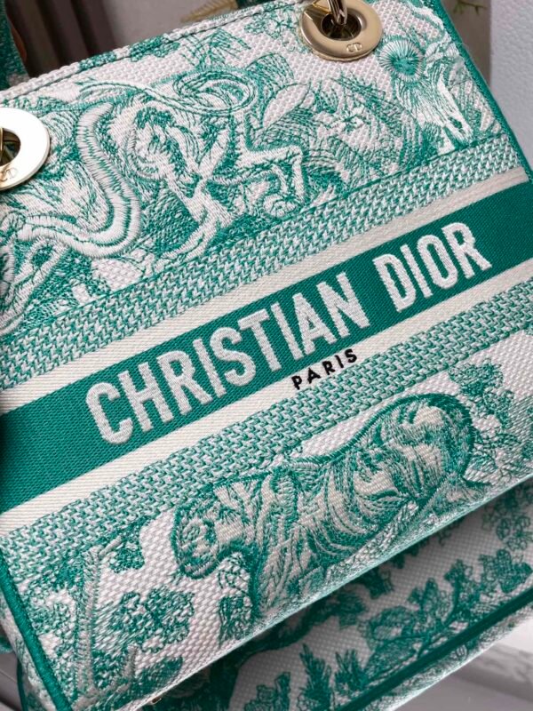 DIOR - Image 4