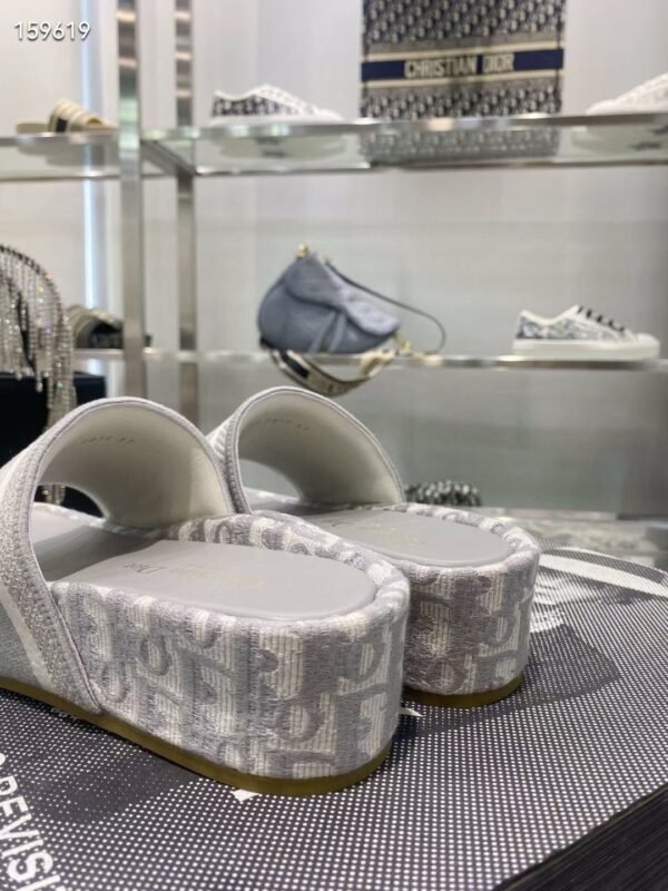 Dior women - Image 4