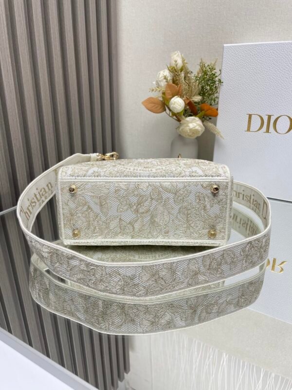 DIOR - Image 4